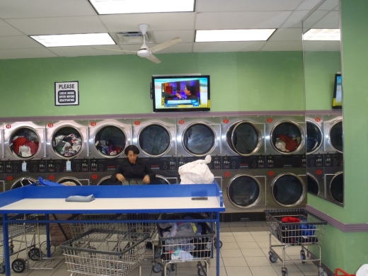 Photo by <br />
<b>Notice</b>:  Undefined index: user in <b>/home/www/activeuser/data/www/vaplace.com/core/views/default/photos.php</b> on line <b>128</b><br />
. Picture for Ultra Laundromat in Bronx City, New York, United States - Point of interest, Establishment, Laundry