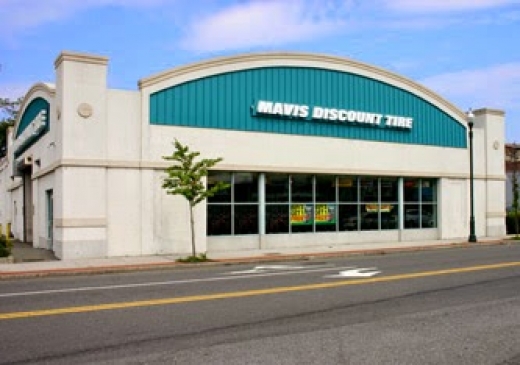 Mavis Discount Tire in New Rochelle City, New York, United States - #2 Photo of Point of interest, Establishment, Store, Car repair