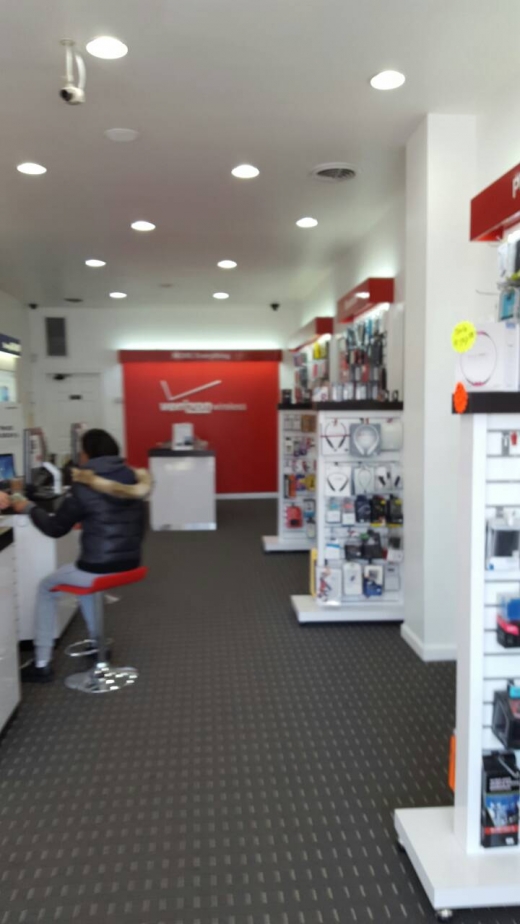 TCC - Verizon Wireless Premium Retailer in Flushing City, New York, United States - #2 Photo of Point of interest, Establishment, Store