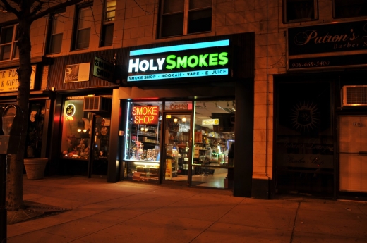 Holy Smokes in Elizabeth City, New Jersey, United States - #4 Photo of Point of interest, Establishment, Store