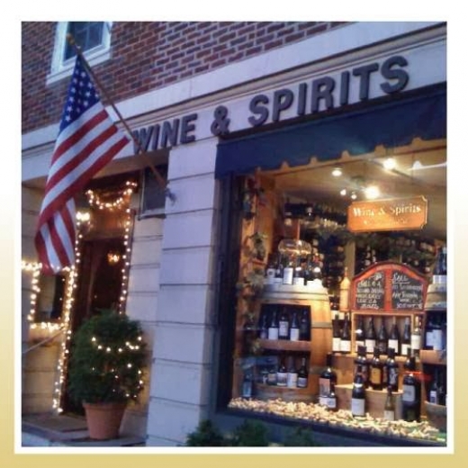 Photo by <br />
<b>Notice</b>:  Undefined index: user in <b>/home/www/activeuser/data/www/vaplace.com/core/views/default/photos.php</b> on line <b>128</b><br />
. Picture for Station Plaza Wine and Spirits in Bronxville City, New York, United States - Food, Point of interest, Establishment, Store, Liquor store