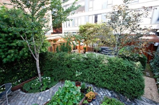Mickael Pelow Gardens in Queens City, New York, United States - #2 Photo of Point of interest, Establishment, General contractor