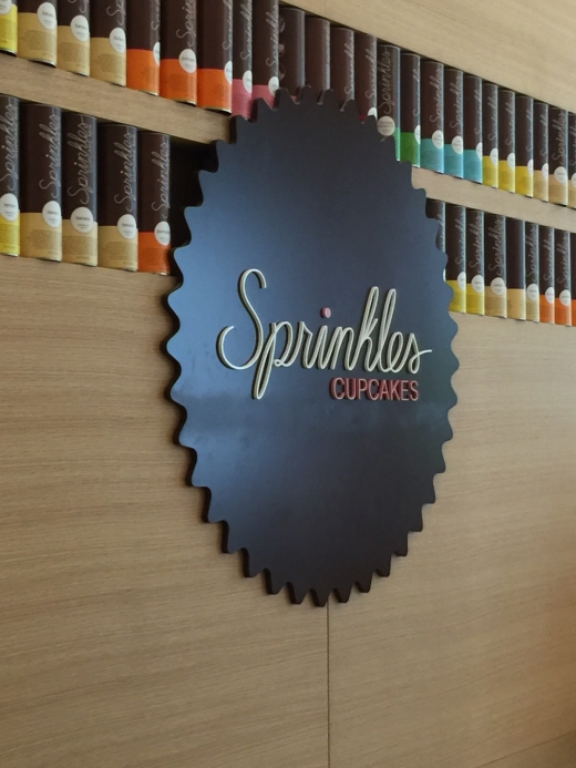 Photo by <br />
<b>Notice</b>:  Undefined index: user in <b>/home/www/activeuser/data/www/vaplace.com/core/views/default/photos.php</b> on line <b>128</b><br />
. Picture for Sprinkles Cupcakes in New York City, New York, United States - Food, Point of interest, Establishment, Store, Bakery