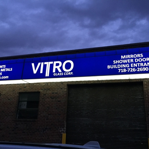Photo by Vitro Glass Corp for Vitro Glass Corp