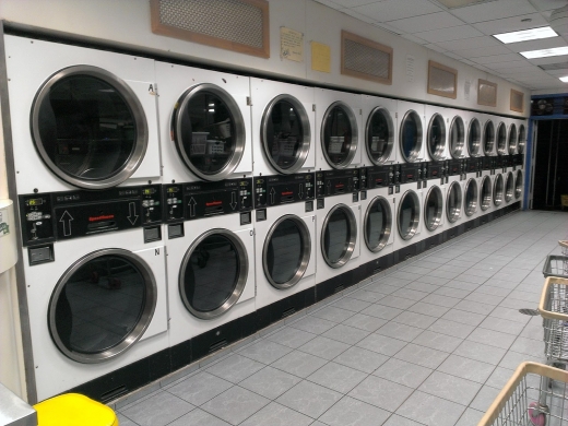 Clear Clean Laundromat in Kings County City, New York, United States - #4 Photo of Point of interest, Establishment, Store, Laundry