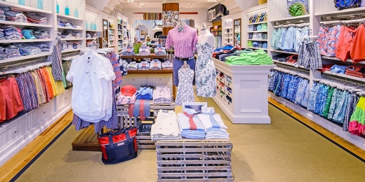 Vineyard Vines in Manhasset City, New York, United States - #2 Photo of Point of interest, Establishment, Store, Clothing store