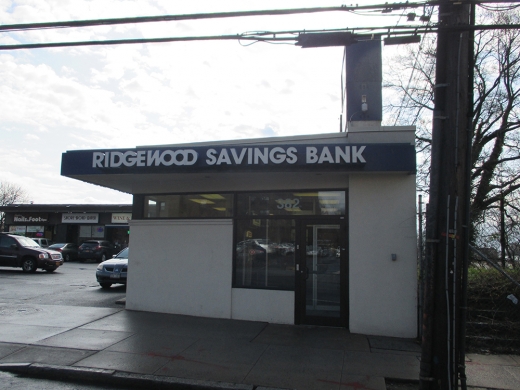 Ridgewood Savings Bank in New Rochelle City, New York, United States - #1 Photo of Point of interest, Establishment, Finance, Atm, Bank