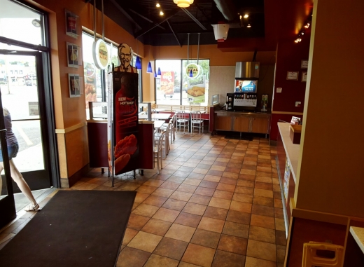 KFC in Secaucus City, New Jersey, United States - #1 Photo of Restaurant, Food, Point of interest, Establishment, Meal takeaway