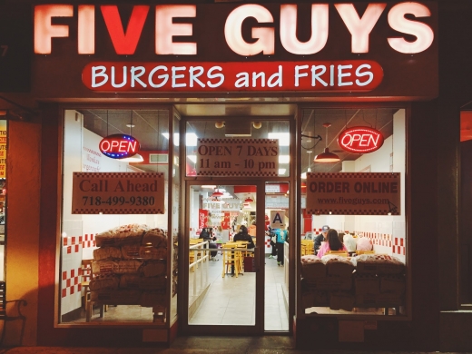 Five Guys Burgers and Fries in Brooklyn City, New York, United States - #1 Photo of Restaurant, Food, Point of interest, Establishment, Meal takeaway