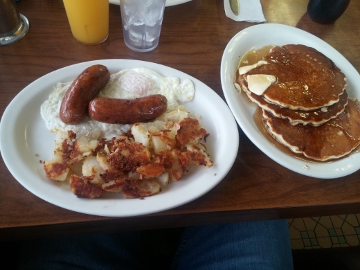 Photo by <br />
<b>Notice</b>:  Undefined index: user in <b>/home/www/activeuser/data/www/vaplace.com/core/views/default/photos.php</b> on line <b>128</b><br />
. Picture for Eggplatter Diner in Paterson City, New Jersey, United States - Restaurant, Food, Point of interest, Establishment