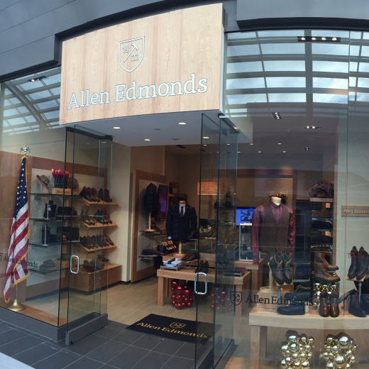 Allen Edmonds in Garden City, New York, United States - #1 Photo of Point of interest, Establishment, Store, Clothing store, Shoe store