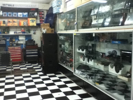 Active Audio in Bronx City, New York, United States - #2 Photo of Point of interest, Establishment, Store, Car repair, Electronics store