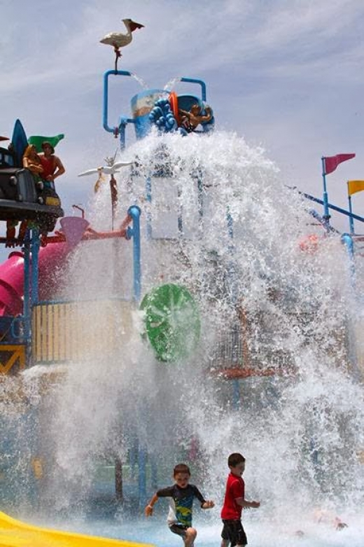 Runaway Rapids Waterpark in Keansburg City, New Jersey, United States - #2 Photo of Point of interest, Establishment, Amusement park