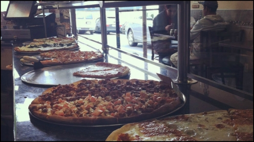 Krispy Pizza in Staten Island City, New York, United States - #4 Photo of Restaurant, Food, Point of interest, Establishment