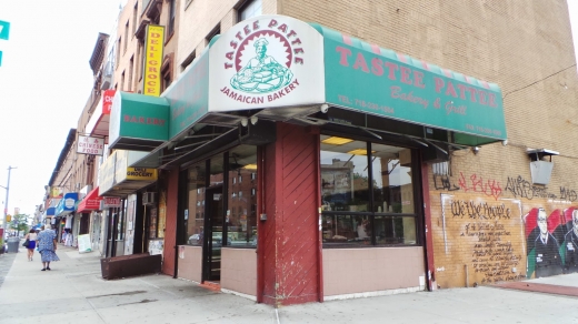 Tastee Pattee Ltd in Kings County City, New York, United States - #3 Photo of Food, Point of interest, Establishment, Store, Bakery