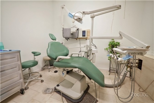 Photo by <br />
<b>Notice</b>:  Undefined index: user in <b>/home/www/activeuser/data/www/vaplace.com/core/views/default/photos.php</b> on line <b>128</b><br />
. Picture for Cosmetic and Implant Dentistry of New York in New York City, New York, United States - Point of interest, Establishment, Health, Dentist