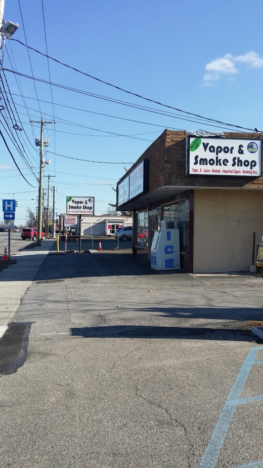 Aces Up Vapor & Smoke Shop in Williston Park City, New York, United States - #4 Photo of Point of interest, Establishment, Store