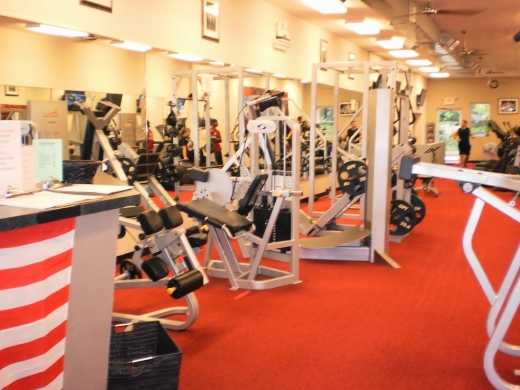 Fitness Revolution in New Hyde Park City, New York, United States - #2 Photo of Point of interest, Establishment, Health, Gym