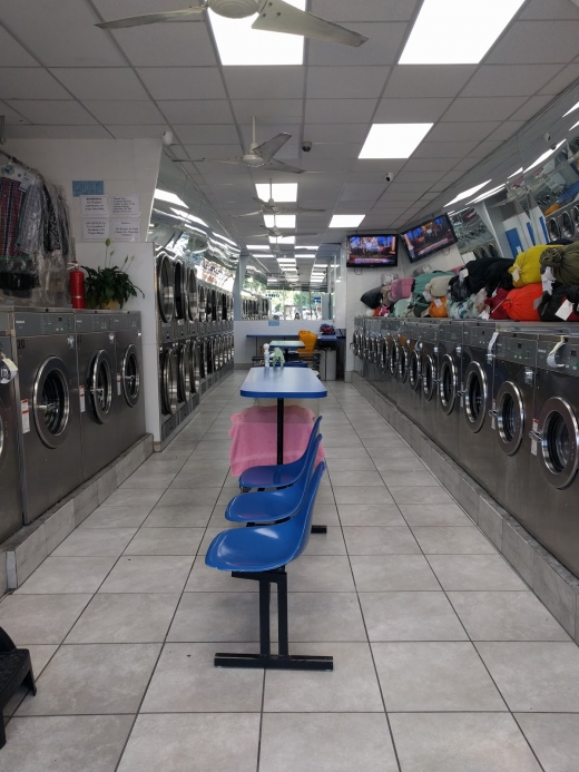Photo by <br />
<b>Notice</b>:  Undefined index: user in <b>/home/www/activeuser/data/www/vaplace.com/core/views/default/photos.php</b> on line <b>128</b><br />
. Picture for The Bubble Laundromat in New York City, New York, United States - Point of interest, Establishment, Laundry