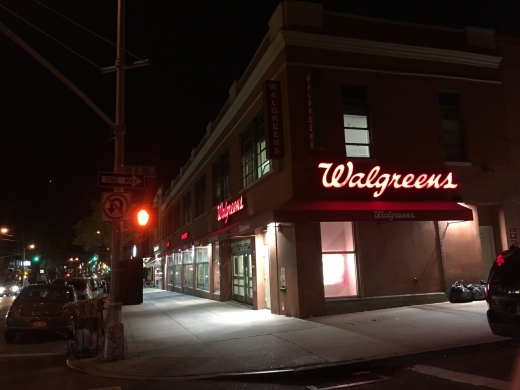 Walgreens in Brooklyn City, New York, United States - #1 Photo of Food, Point of interest, Establishment, Store, Health, Convenience store, Home goods store, Electronics store