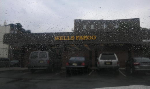 Wells Fargo Bank in Union City, New Jersey, United States - #1 Photo of Point of interest, Establishment, Finance, Atm, Bank