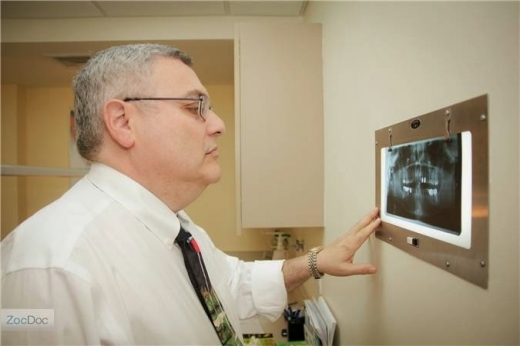 Photo by <br />
<b>Notice</b>:  Undefined index: user in <b>/home/www/activeuser/data/www/vaplace.com/core/views/default/photos.php</b> on line <b>128</b><br />
. Picture for Pelham Parkway Dental Associates: Teicher Stuart DDS in Bronx City, New York, United States - Point of interest, Establishment, Health, Dentist