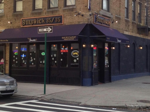 Sunswick 35/35 in Astoria City, New York, United States - #2 Photo of Restaurant, Food, Point of interest, Establishment, Bar, Night club