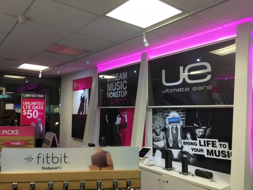 T-Mobile Astoria in Queens City, New York, United States - #3 Photo of Point of interest, Establishment, Store