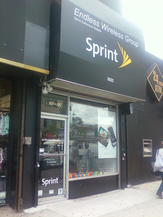 Sprint Store in Queens City, New York, United States - #1 Photo of Point of interest, Establishment, Store, Electronics store