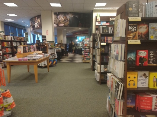 Barnes & Noble in Kings County City, New York, United States - #2 Photo of Point of interest, Establishment, Store, Book store