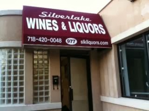 Silverlake Wines & Liquors in Staten Island City, New York, United States - #1 Photo of Food, Point of interest, Establishment, Store, Liquor store