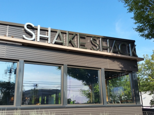 Shake Shack in Paramus City, New Jersey, United States - #3 Photo of Restaurant, Food, Point of interest, Establishment