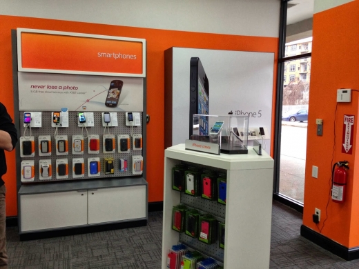 AT&T Authorized Retailer in Hackensack City, New Jersey, United States - #2 Photo of Point of interest, Establishment, Store