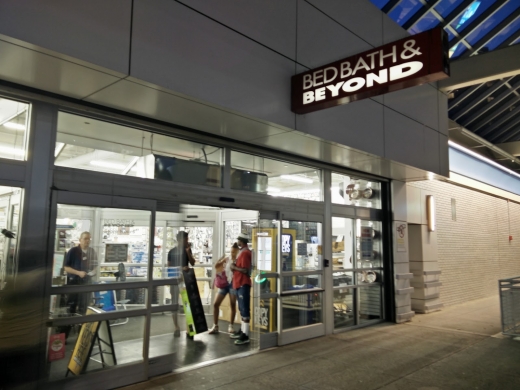 Bed Bath & Beyond in Queens City, New York, United States - #1 Photo of Point of interest, Establishment, Store, Home goods store