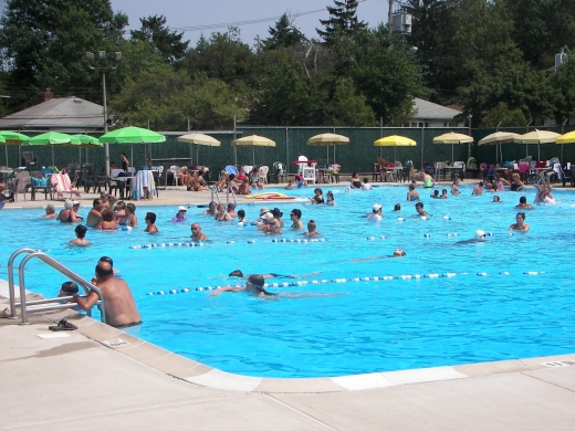 Tanenbaum Family Pool at the Samuel Field Y in Little Neck City, New York, United States - #4 Photo of Restaurant, Food, Point of interest, Establishment, Meal takeaway, Bar