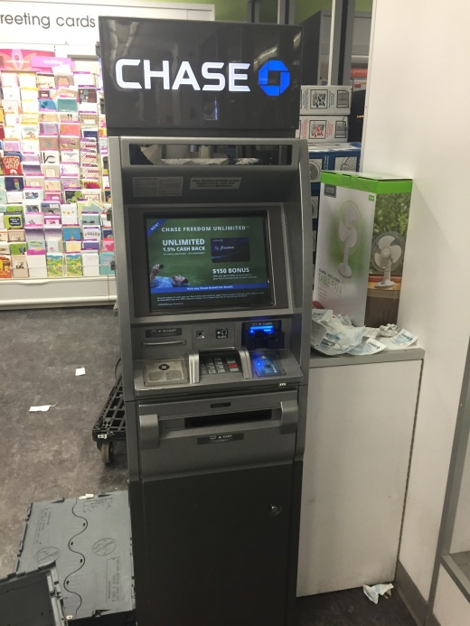 Photo by Brendan Gutenschwager for Chase ATM
