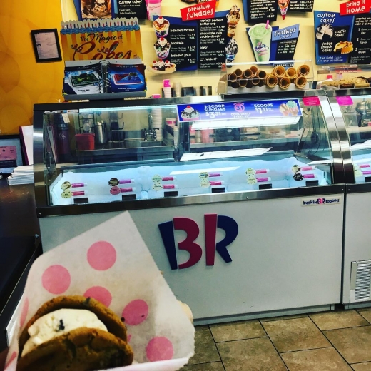 Photo by <br />
<b>Notice</b>:  Undefined index: user in <b>/home/www/activeuser/data/www/vaplace.com/core/views/default/photos.php</b> on line <b>128</b><br />
. Picture for Baskin Robbins in New York City, New York, United States - Food, Point of interest, Establishment, Store
