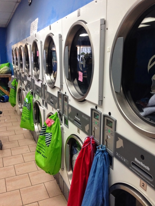 DC Brite Laundromat inc. in Bronx City, New York, United States - #2 Photo of Point of interest, Establishment, Laundry