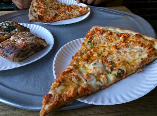 Full Moon Pizzeria in Bronx City, New York, United States - #2 Photo of Restaurant, Food, Point of interest, Establishment