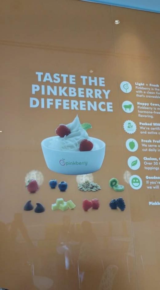 Photo by Yasmin Guerra for Pinkberry NYC Upper East Side