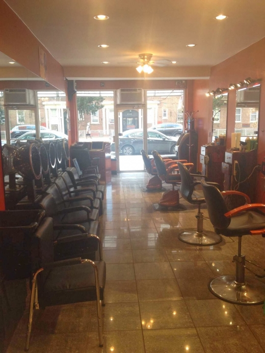 Celebrity Hair Studio Of Brooklyn LLC in Kings County City, New York, United States - #2 Photo of Point of interest, Establishment, Health, Beauty salon, Hair care