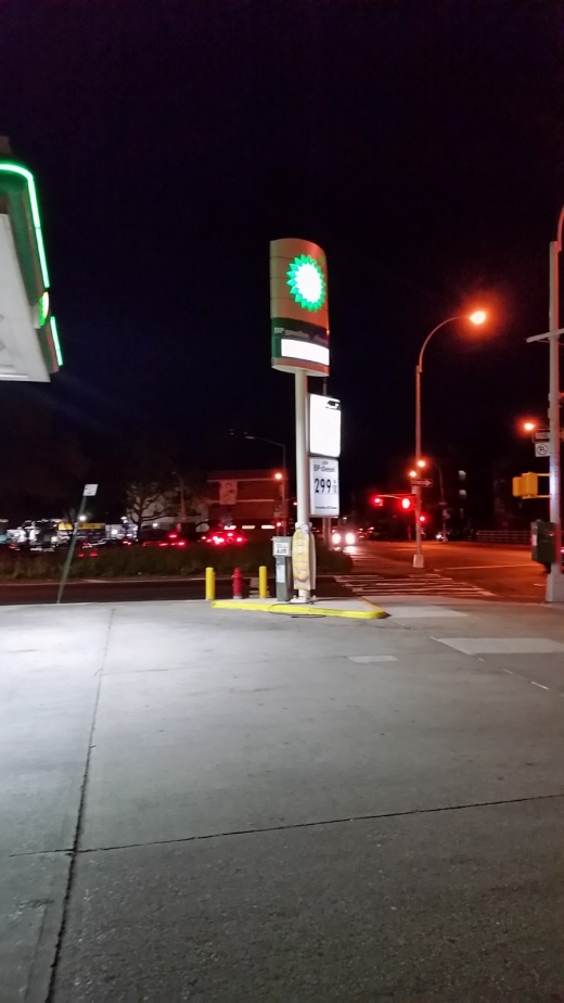 BP in Rochelle Park City, New Jersey, United States - #1 Photo of Point of interest, Establishment, Gas station