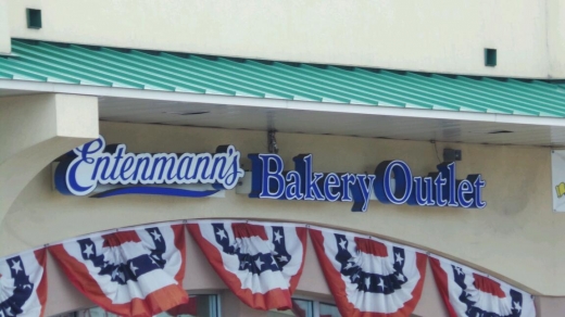 Entenmann's Bakery in Staten Island City, New York, United States - #2 Photo of Food, Point of interest, Establishment, Store, Bakery