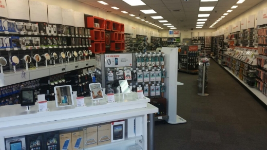 Photo by <br />
<b>Notice</b>:  Undefined index: user in <b>/home/www/activeuser/data/www/vaplace.com/core/views/default/photos.php</b> on line <b>128</b><br />
. Picture for RadioShack in Yonkers City, New York, United States - Point of interest, Establishment, Store, Electronics store