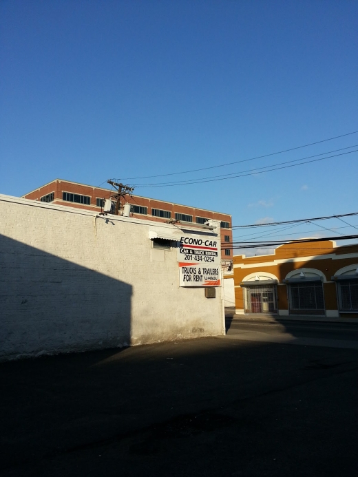 U-Haul Neighborhood Dealer in Jersey City, New Jersey, United States - #2 Photo of Point of interest, Establishment