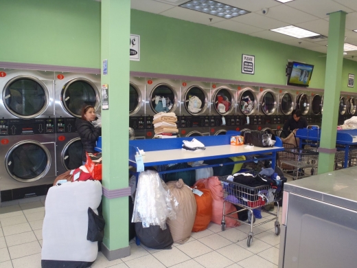 Photo by <br />
<b>Notice</b>:  Undefined index: user in <b>/home/www/activeuser/data/www/vaplace.com/core/views/default/photos.php</b> on line <b>128</b><br />
. Picture for Ultra Laundromat in Bronx City, New York, United States - Point of interest, Establishment, Laundry