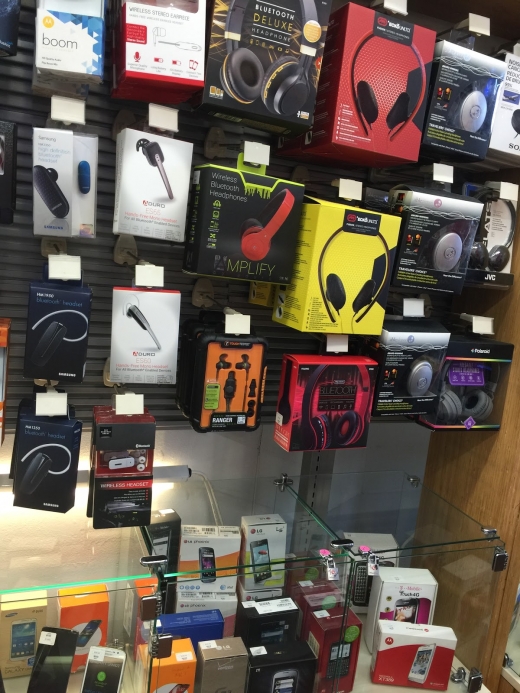 Phone Repair Center @Mpulse iLand Wireless Store in Bronx City, New York, United States - #2 Photo of Point of interest, Establishment, Store