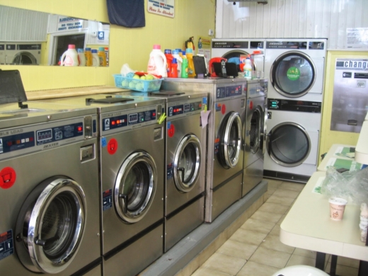 Care Free Bubbles Laundromat in Bronx City, New York, United States - #2 Photo of Point of interest, Establishment, Laundry