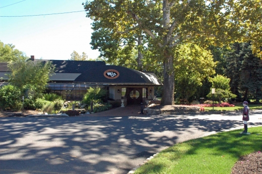 MJ's at Buttonwood Manor in Matawan City, New Jersey, United States - #3 Photo of Restaurant, Food, Point of interest, Establishment, Bar