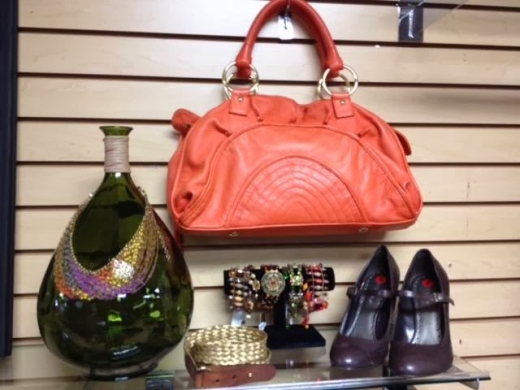 B. Savvy Consignment & Accessory Boutique in Roseland City, New Jersey, United States - #2 Photo of Point of interest, Establishment, Store, Clothing store